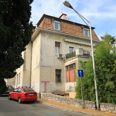 Appartement With A Parking Space - 7868