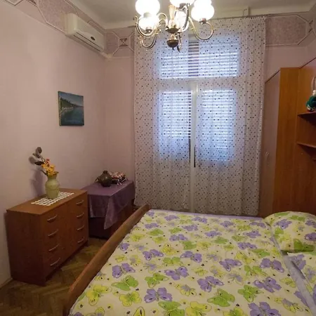 With A Parking Space - 7868 Appartement