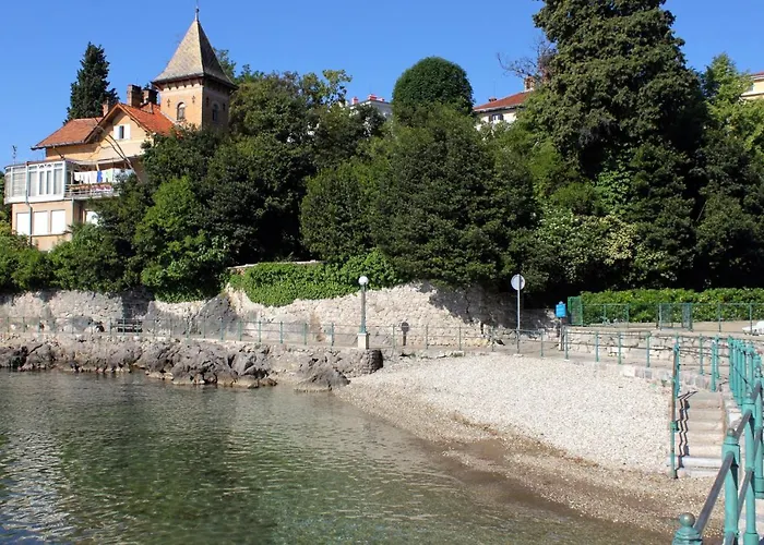 Apartment With A Parking Space - 7868 Opatija