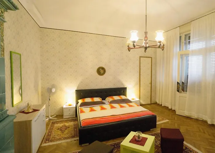 With A Parking Space - 7868