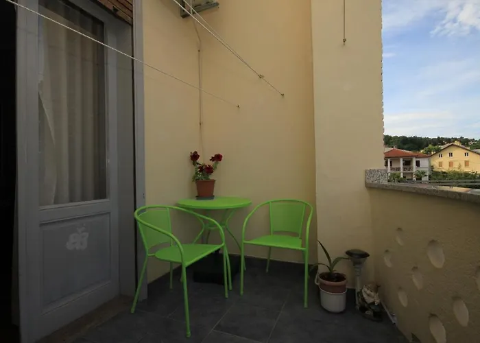 Apartman With A Parking Space - 7868