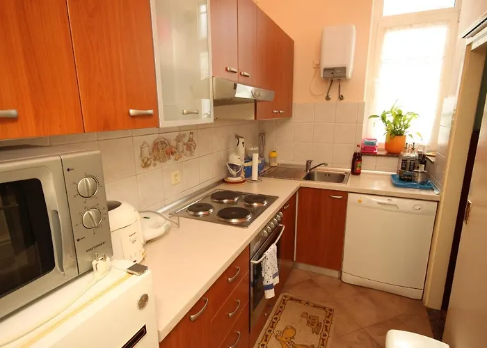 With A Parking Space - 7868 Opatija