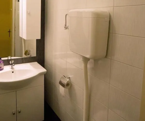 Apartman With A Parking Space - 7868