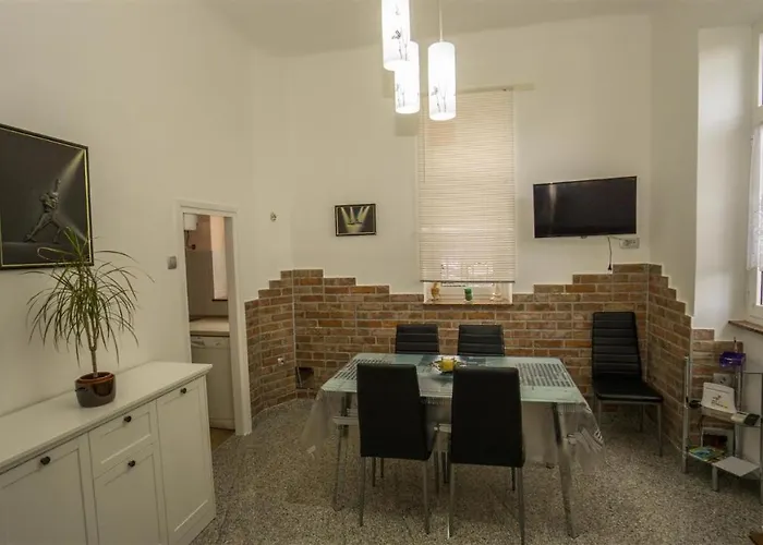 Apartman With A Parking Space - 7868 Abbázia